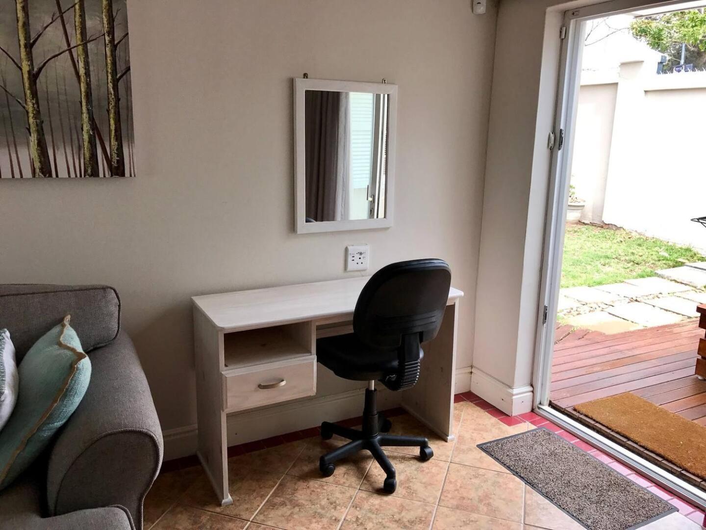 פורט אליזבת' Cosy Private Cottage-Internet & Off Street Parking מראה חיצוני תמונה
